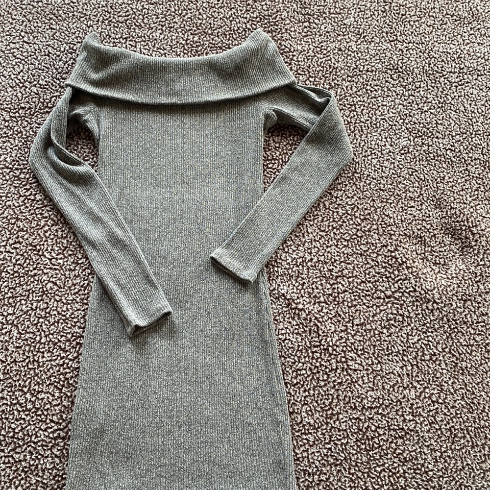 Off the shoulder lightweight kitted body-con dress